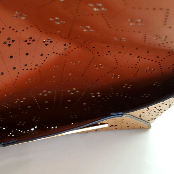 NWOT BCBG Max Azria Harlow Envelope Camel Clutch - Picture 5 of 9